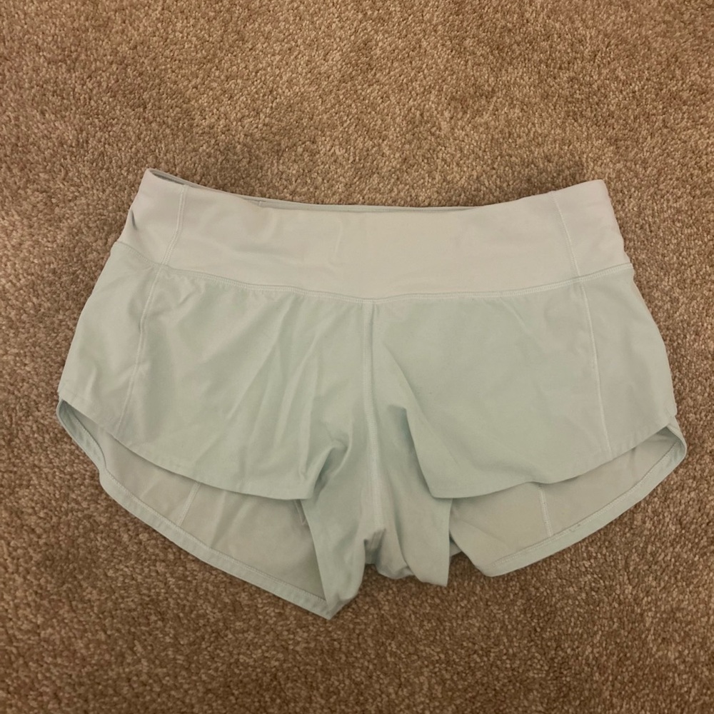 Lululemon 2.5in Speed Up Shorts